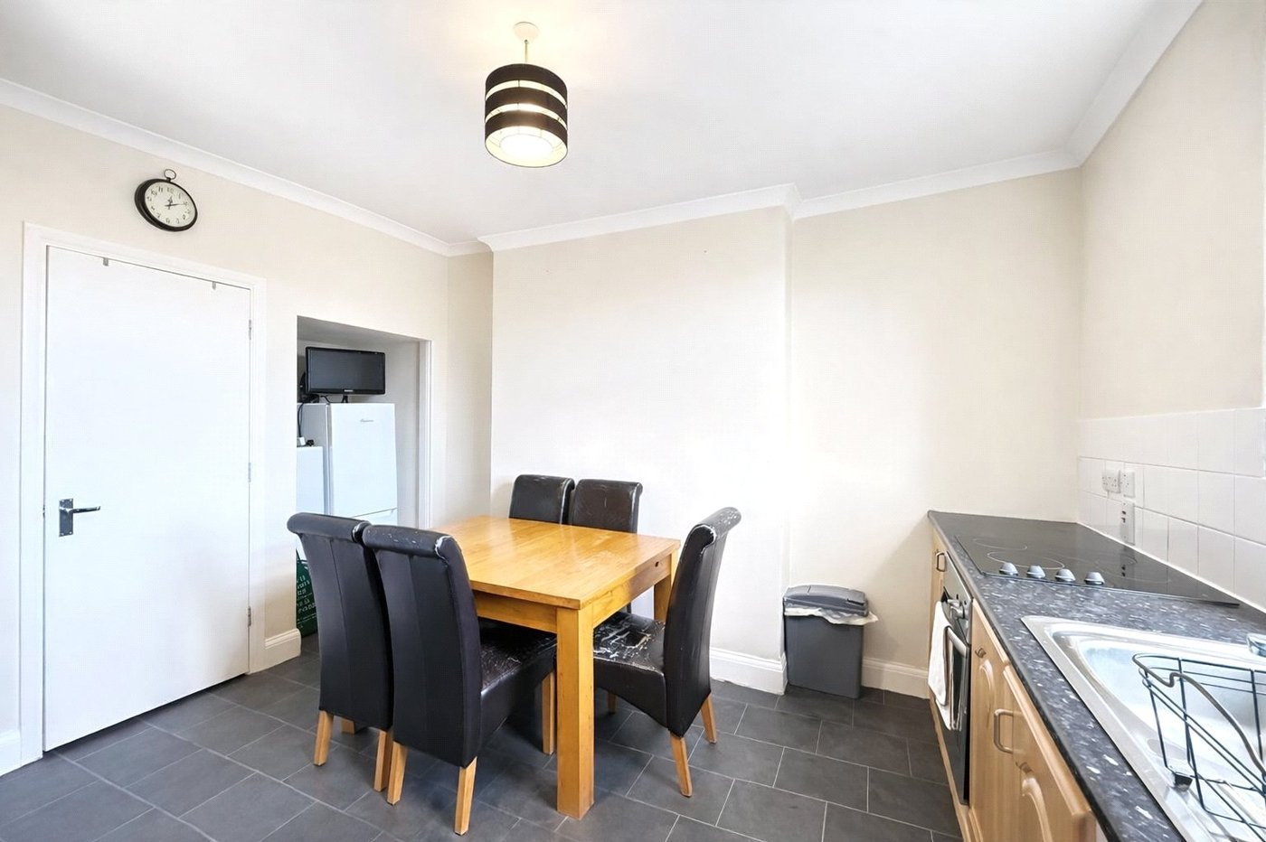 2 bedroom property for sale in London | Robinson Jackson