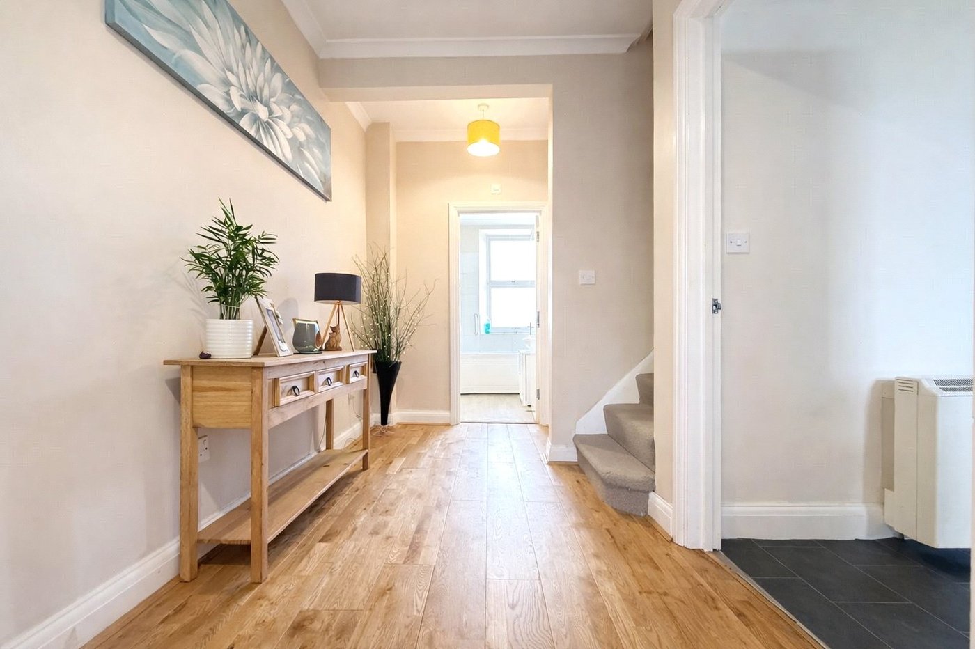 2 bedroom property for sale in London | Robinson Jackson