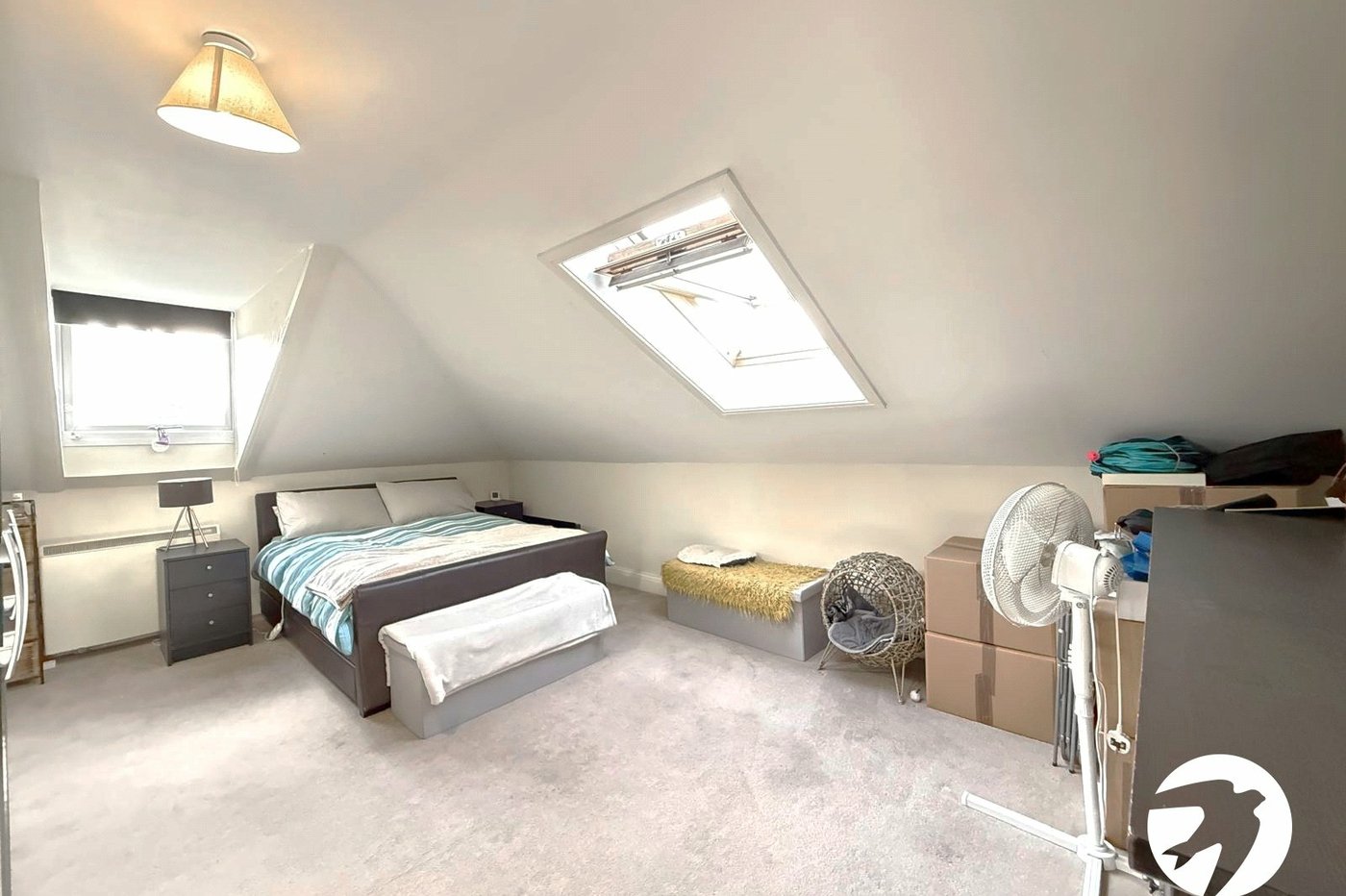 2 bedroom property for sale in London | Robinson Jackson