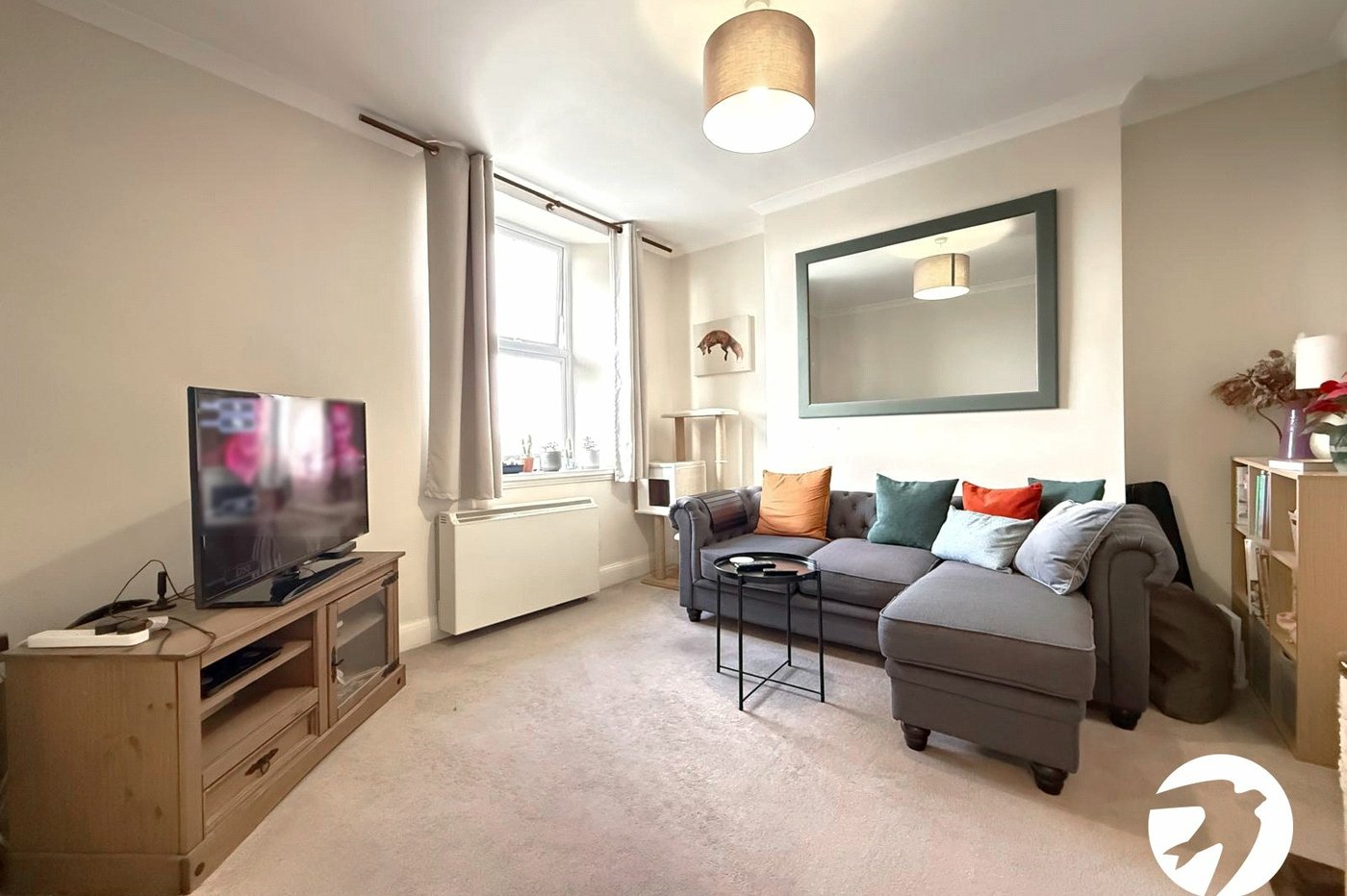 2 bedroom property for sale in London | Robinson Jackson
