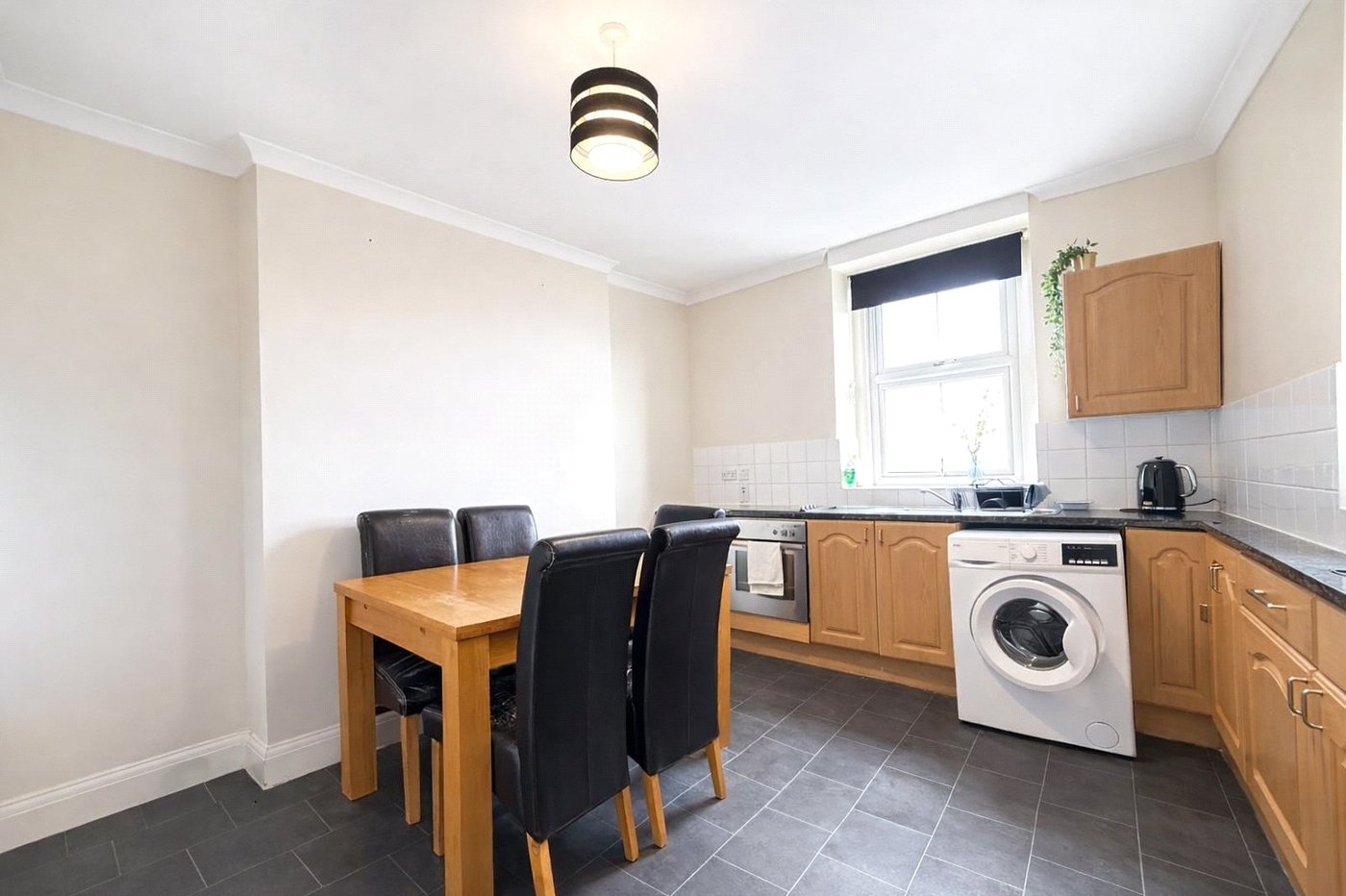 2 bedroom property for sale in London | Robinson Jackson