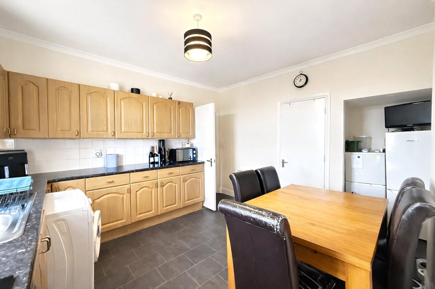 2 bedroom property for sale in London | Robinson Jackson