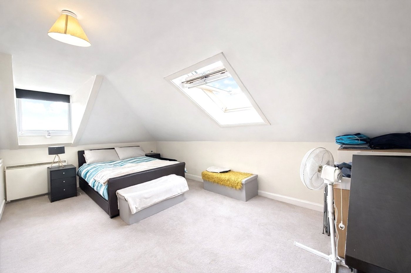 2 bedroom property for sale in London | Robinson Jackson