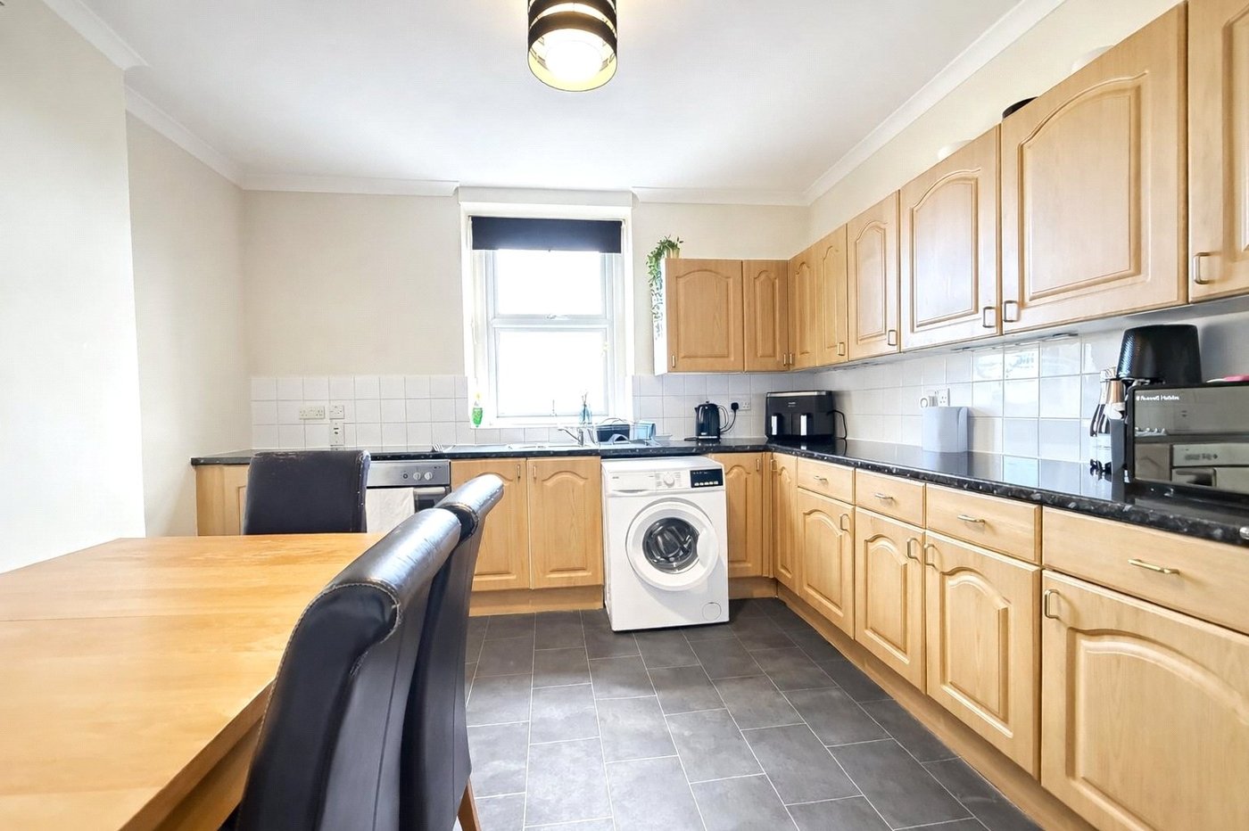2 bedroom property for sale in London | Robinson Jackson