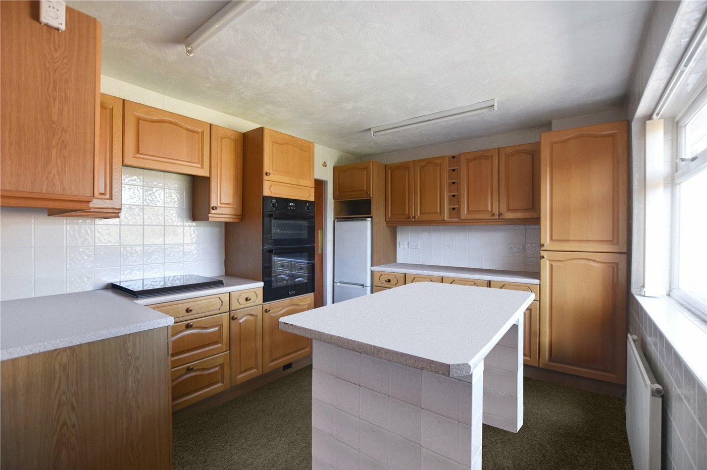 2 bedroom bungalow for sale in Dartford | Robinson Jackson