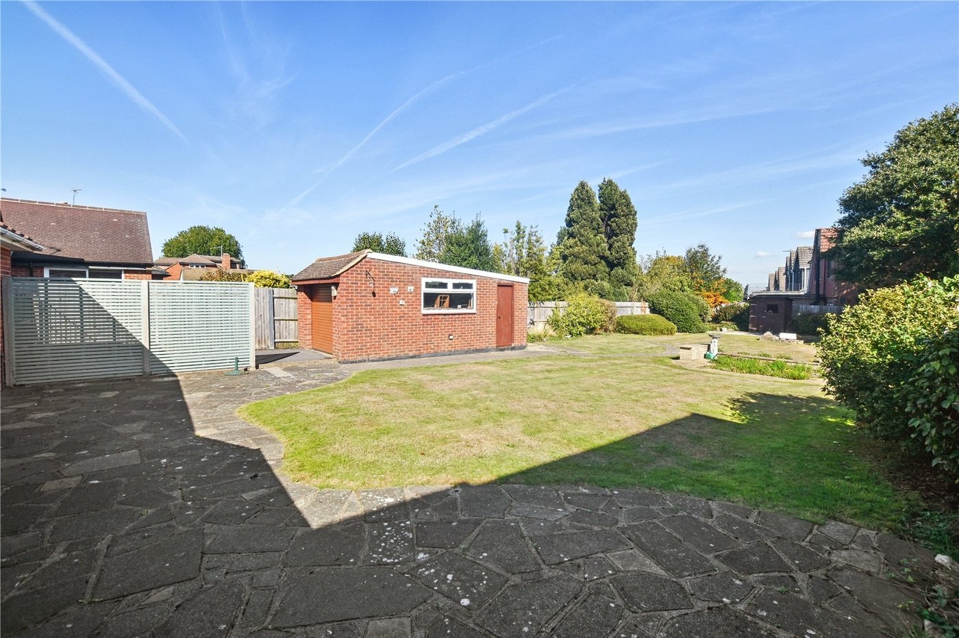 2 bedroom bungalow for sale in Dartford | Robinson Jackson