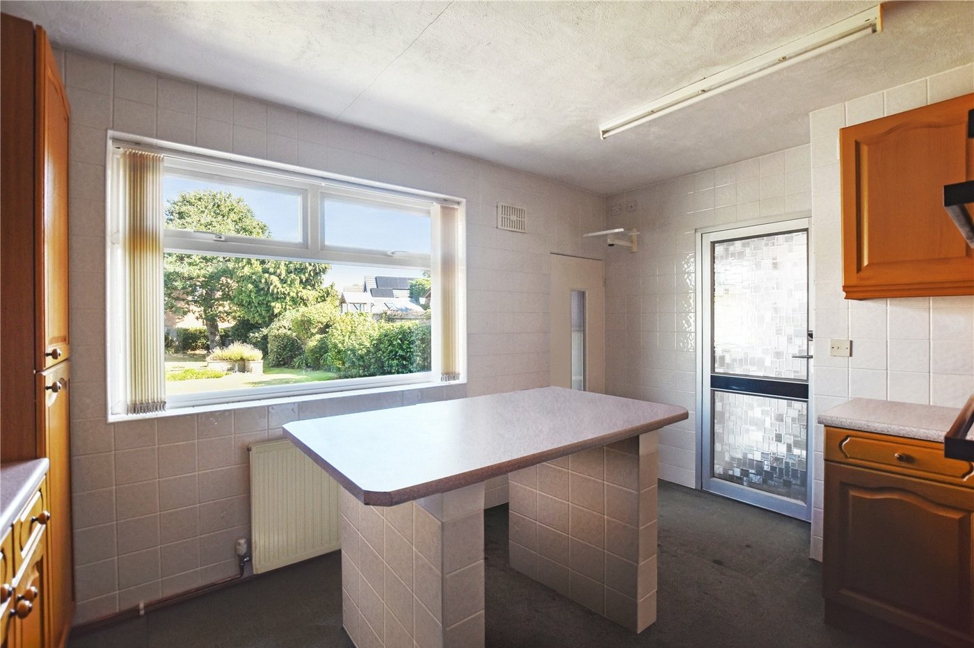 2 bedroom bungalow for sale in Dartford | Robinson Jackson