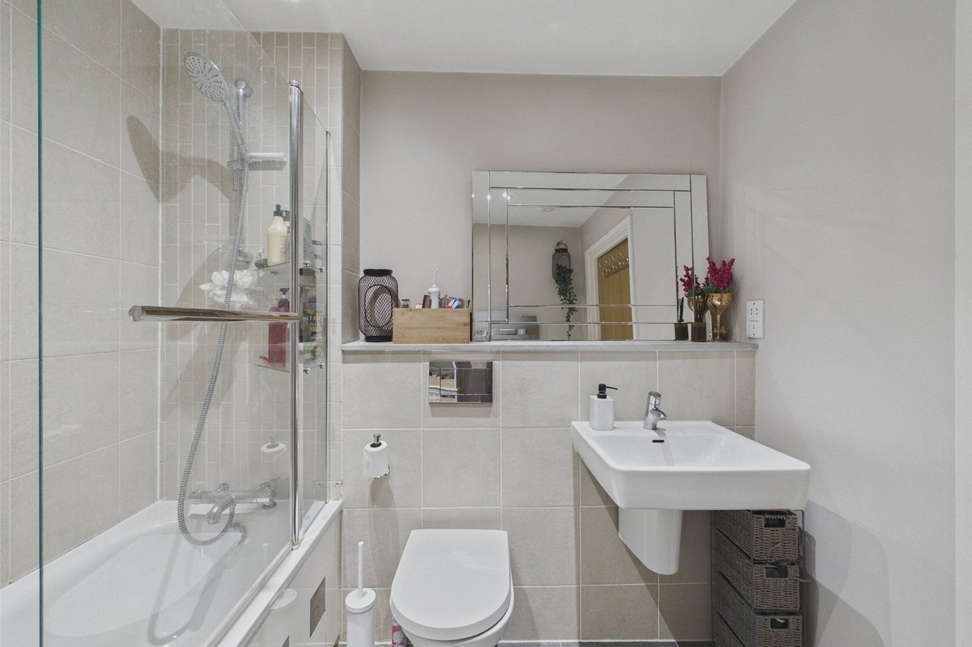 1 bedroom property for sale in London | Robinson Jackson