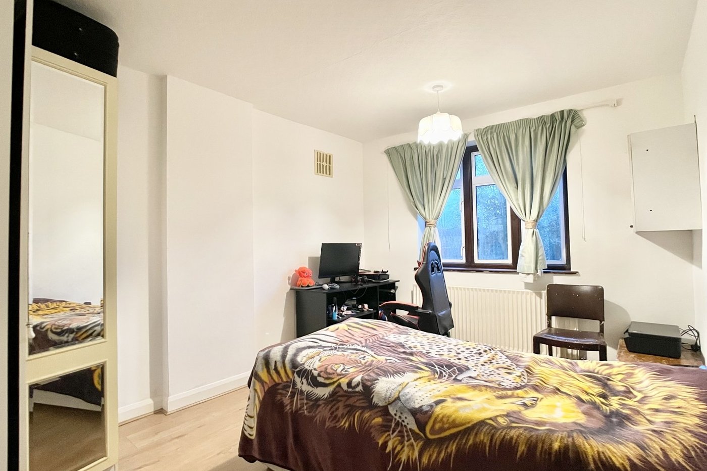 house for sale in West Dartford, Kent, DA1 Robinson Jackson