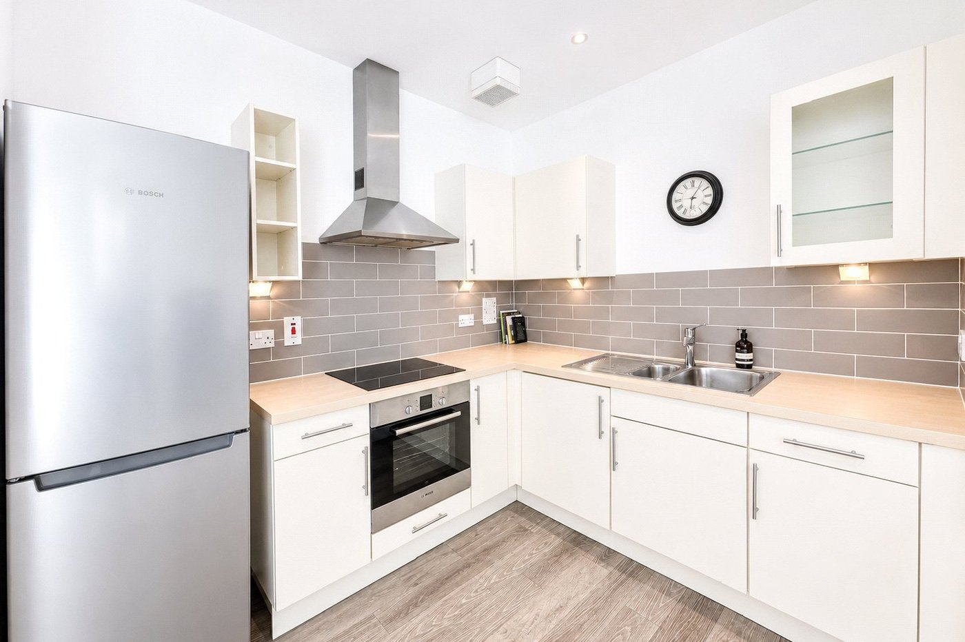 1 bedroom property for sale in London | Robinson Jackson