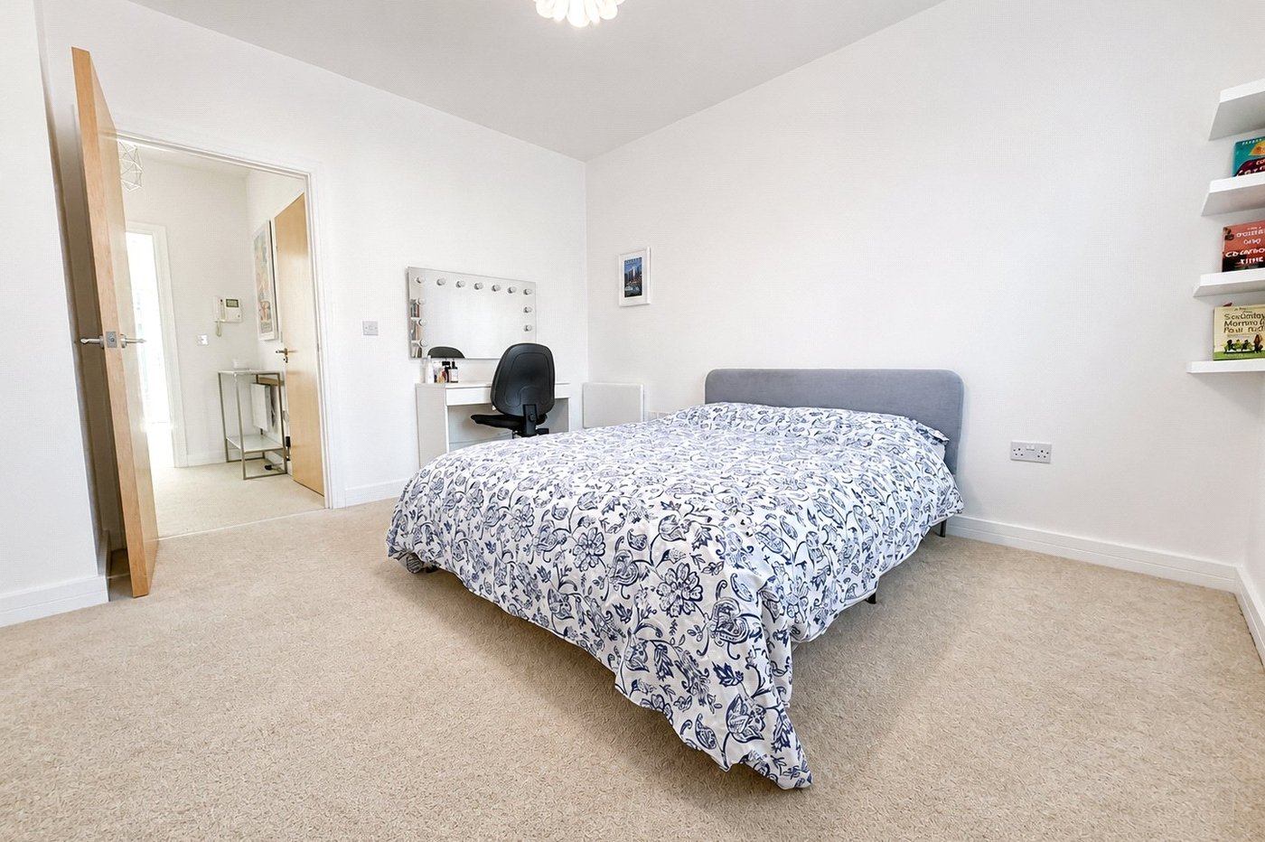 1 bedroom property for sale in London | Robinson Jackson