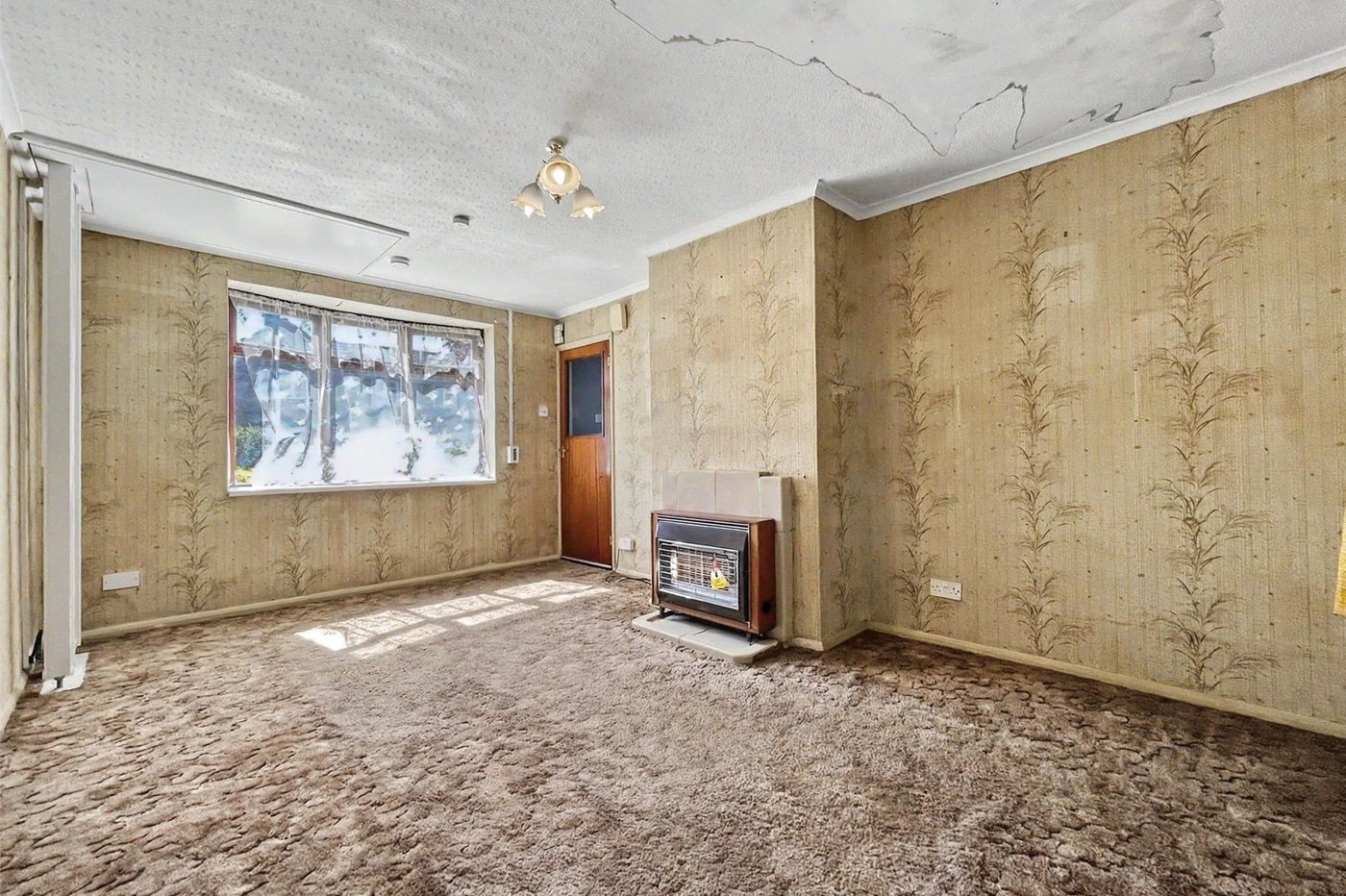 3 bedroom house for sale in Twydall | Robinson Michael & Jackson