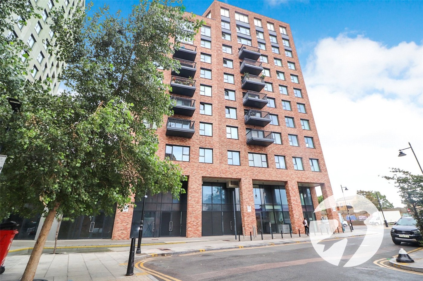 2 bedroom property for sale in London | Robinson Jackson