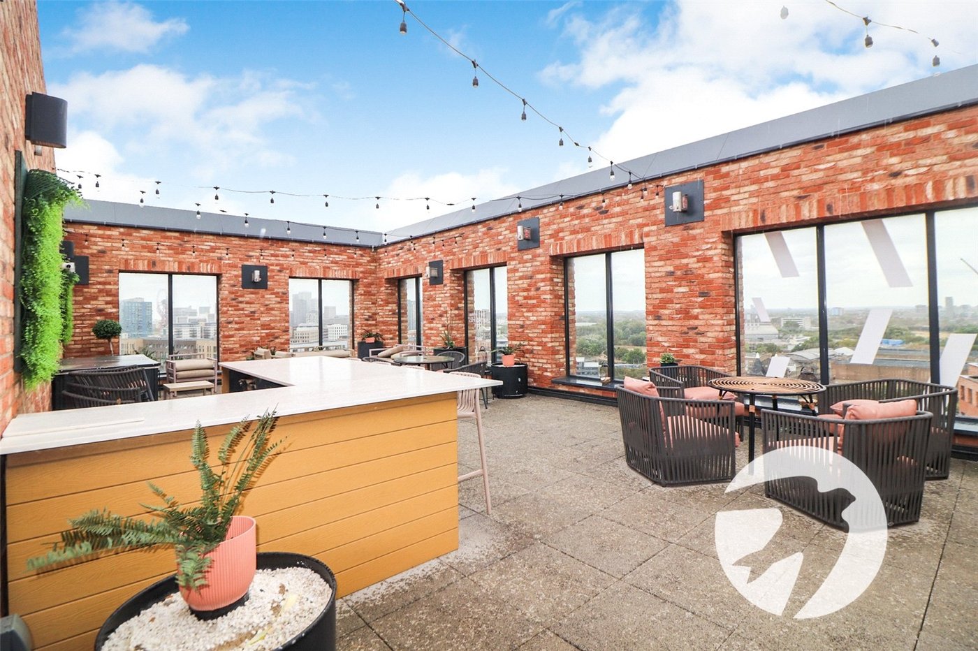 2 bedroom property for sale in London | Robinson Jackson