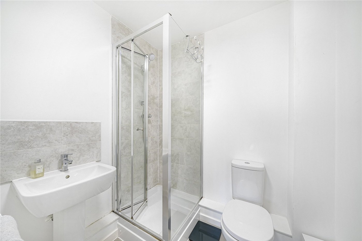 2 bedroom property for sale in Swanley | Robinson Jackson