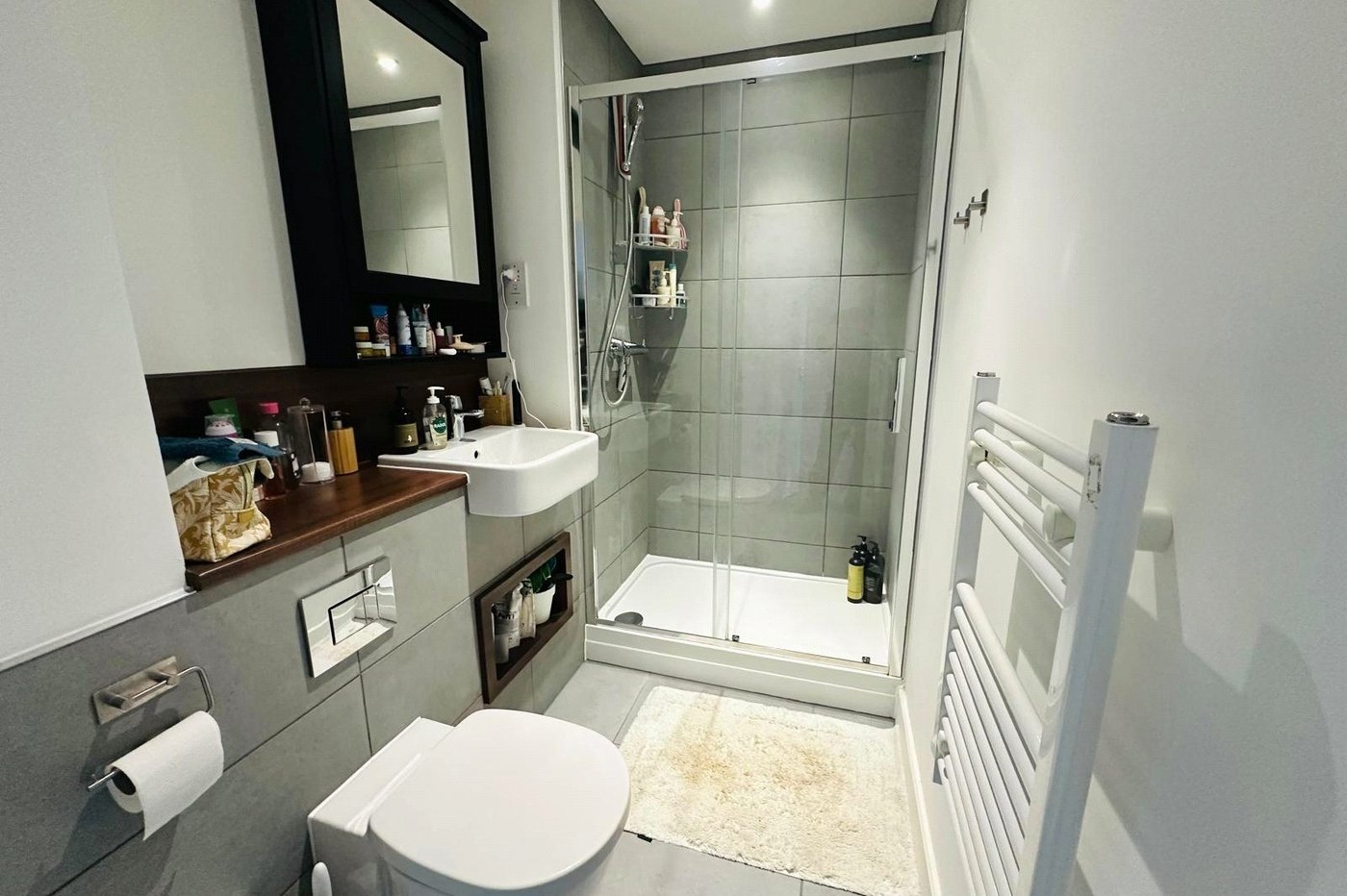 3 bedroom property for sale in Adenmore Road | Robinson Jackson