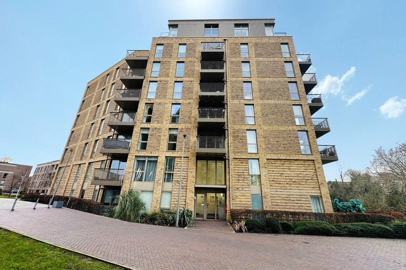 3 bedroom property for sale in Adenmore Road | Robinson Jackson