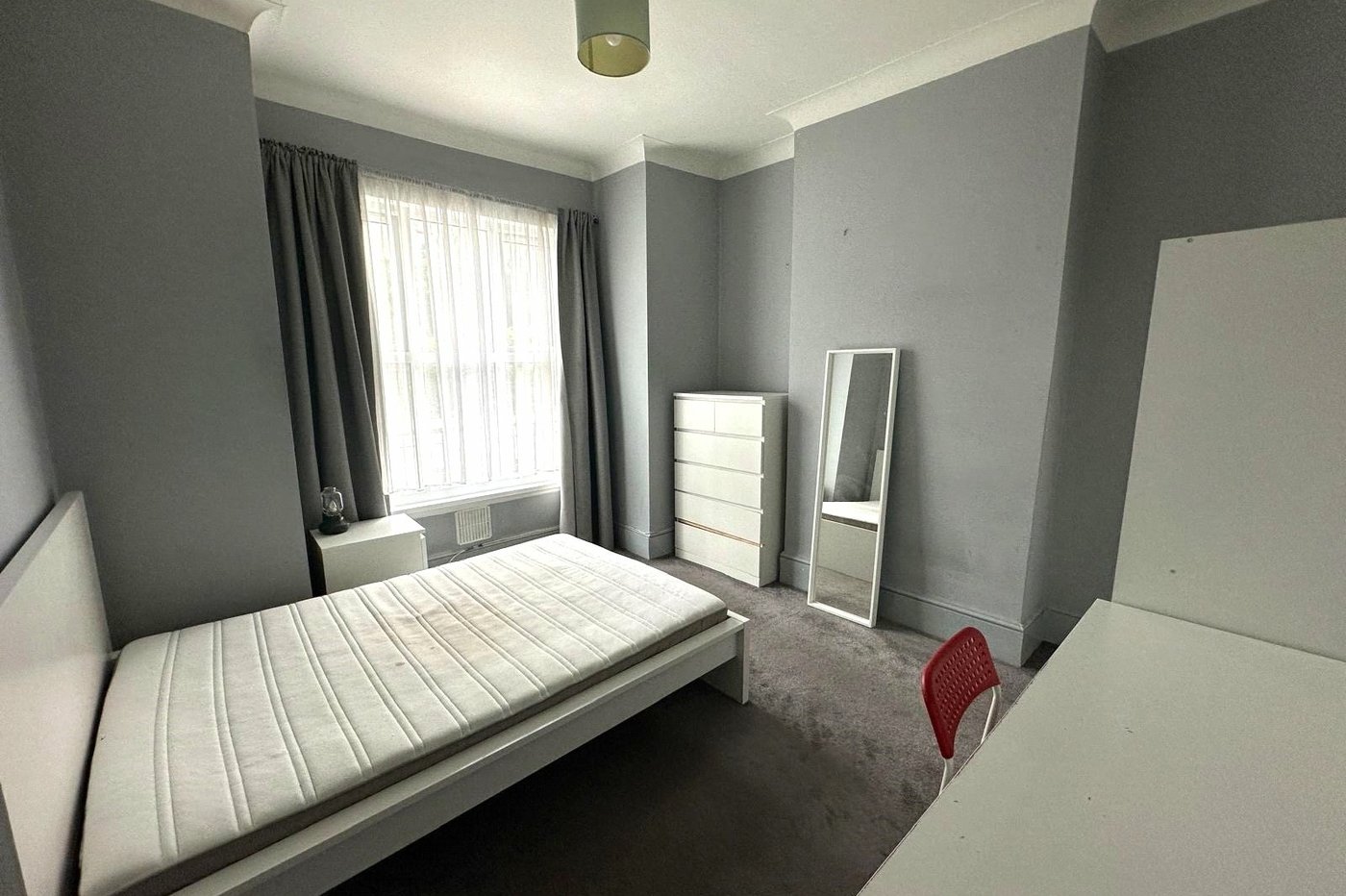 3 bedroom house for sale in London | Robinson Jackson