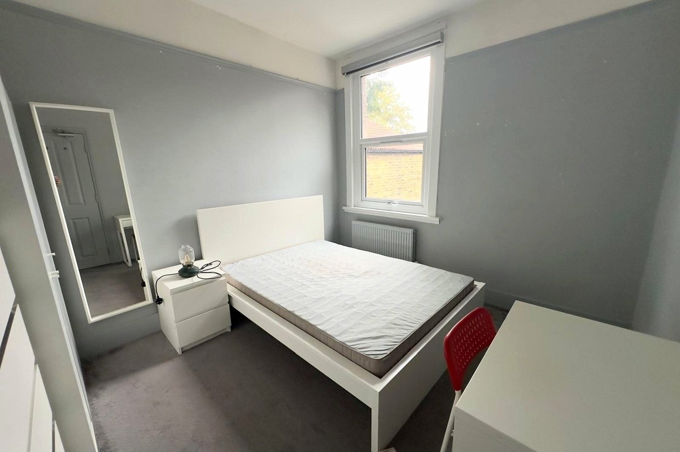 3 bedroom house for sale in London | Robinson Jackson