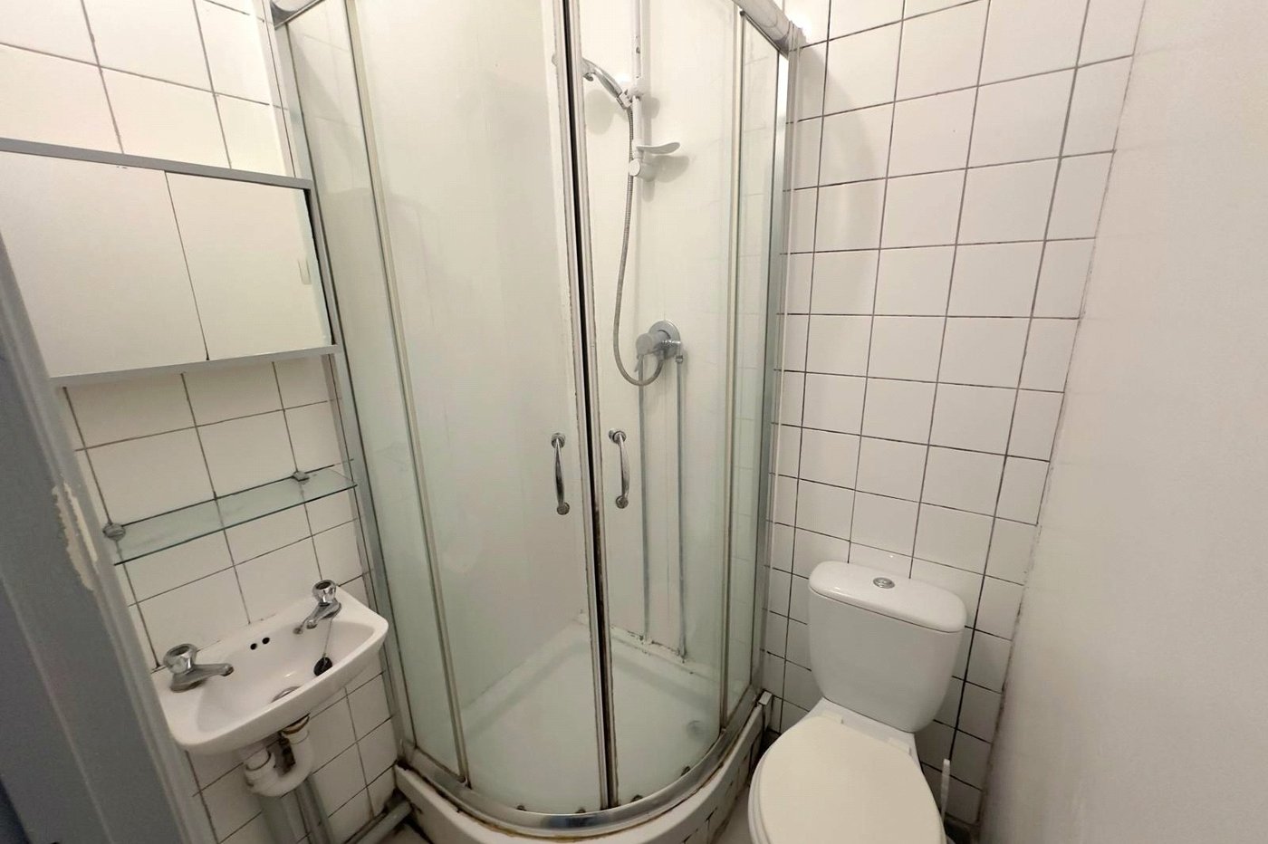 3 bedroom house for sale in London | Robinson Jackson