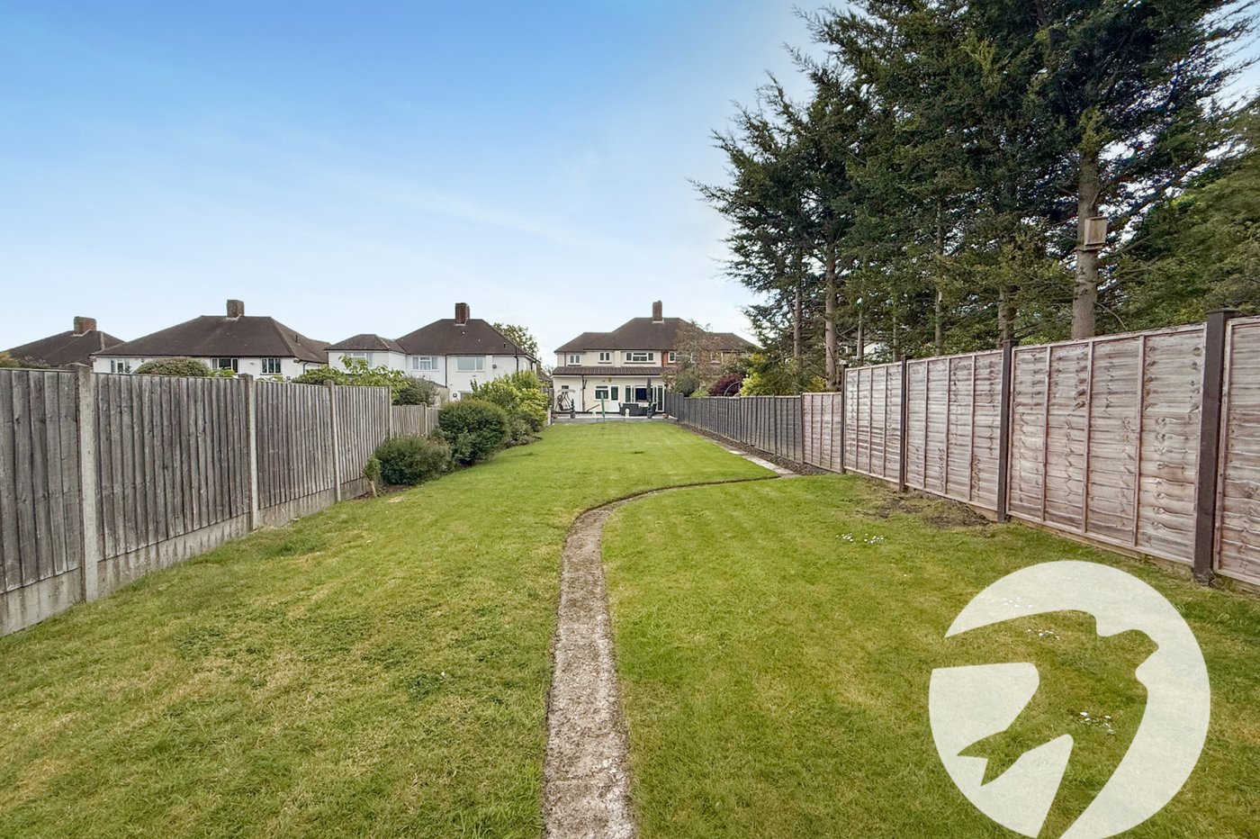 4 bedroom house for sale in London | Robinson Jackson