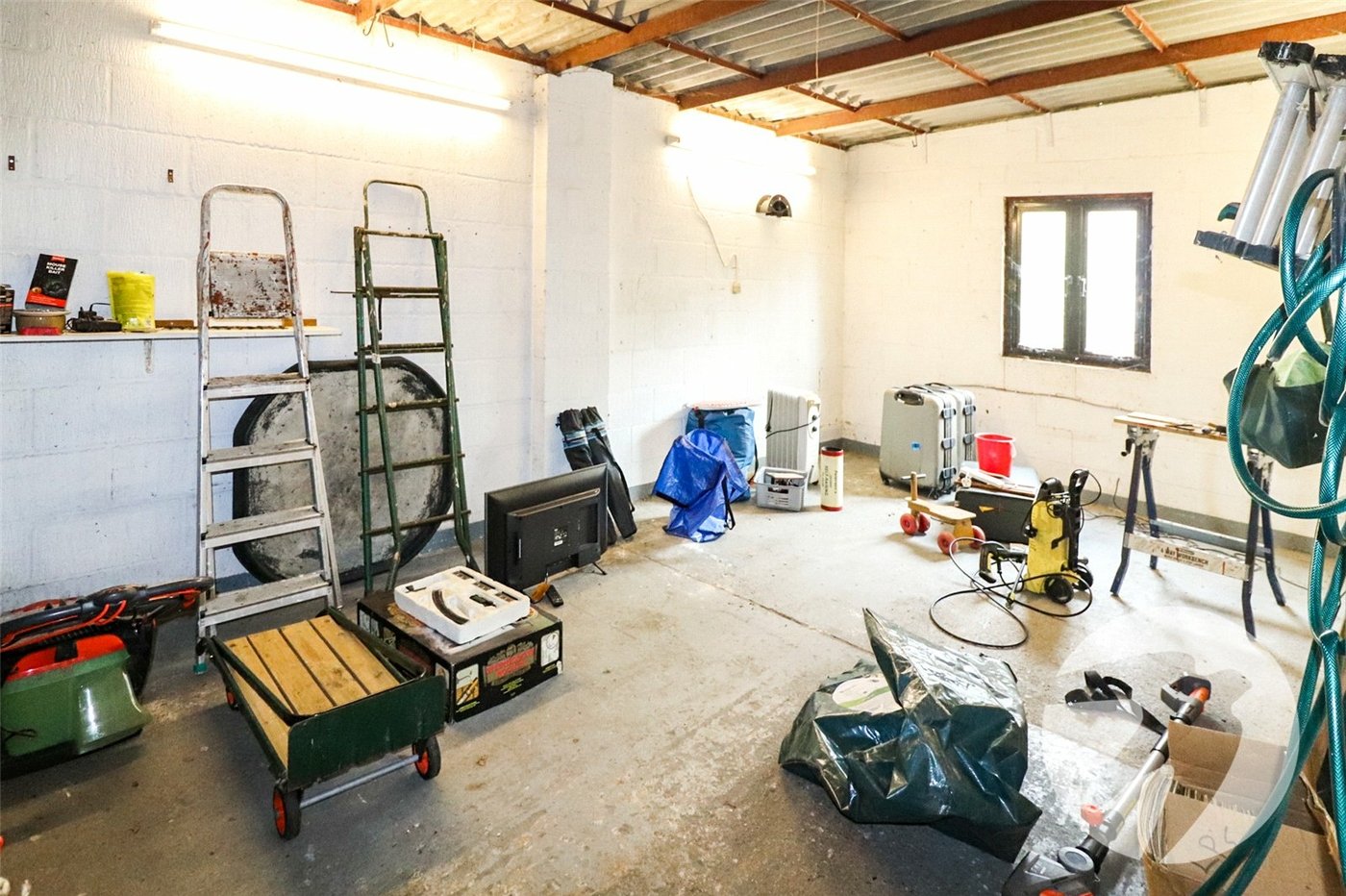 3 bedroom house for sale in Northumberland Heath | Robinson Jackson