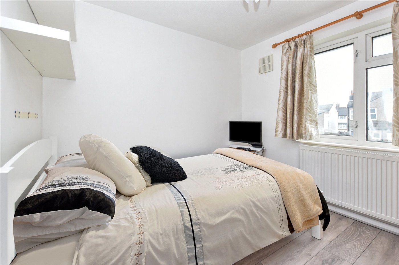 4 bedroom house for sale in Bexleyheath | Robinson Jackson