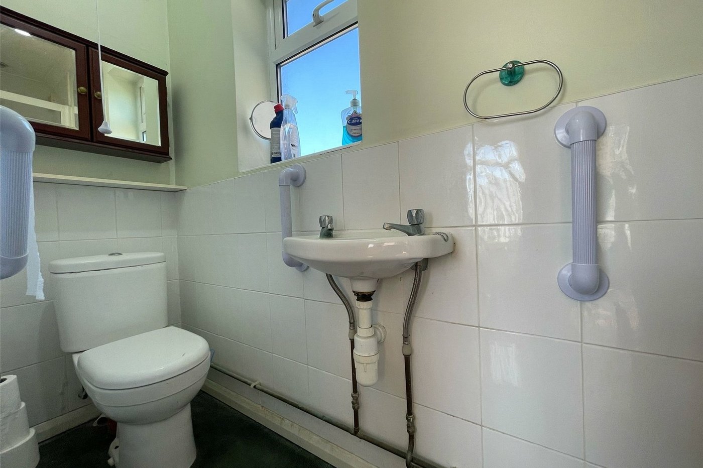 4 bedroom house for sale in Gravesend | Robinson Michael & Jackson