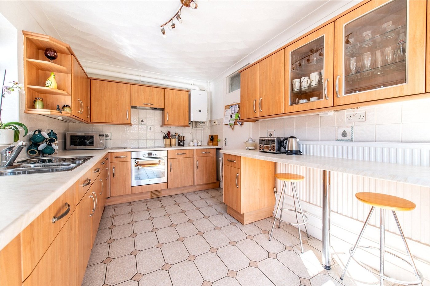 2 bedroom bungalow for sale in Gravesend | Robinson Michael & Jackson