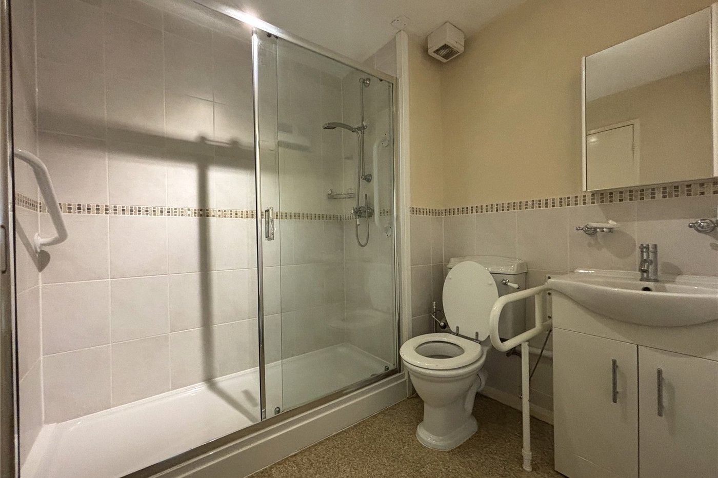 1 bedroom property for sale in Chatham | Robinson Michael & Jackson