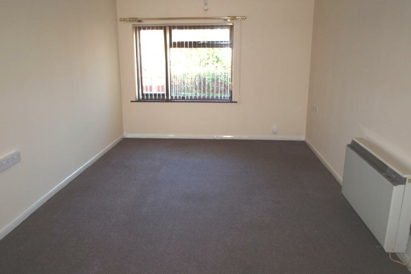 1 bedroom property for sale in Walderslade | Robinson Michael & Jackson