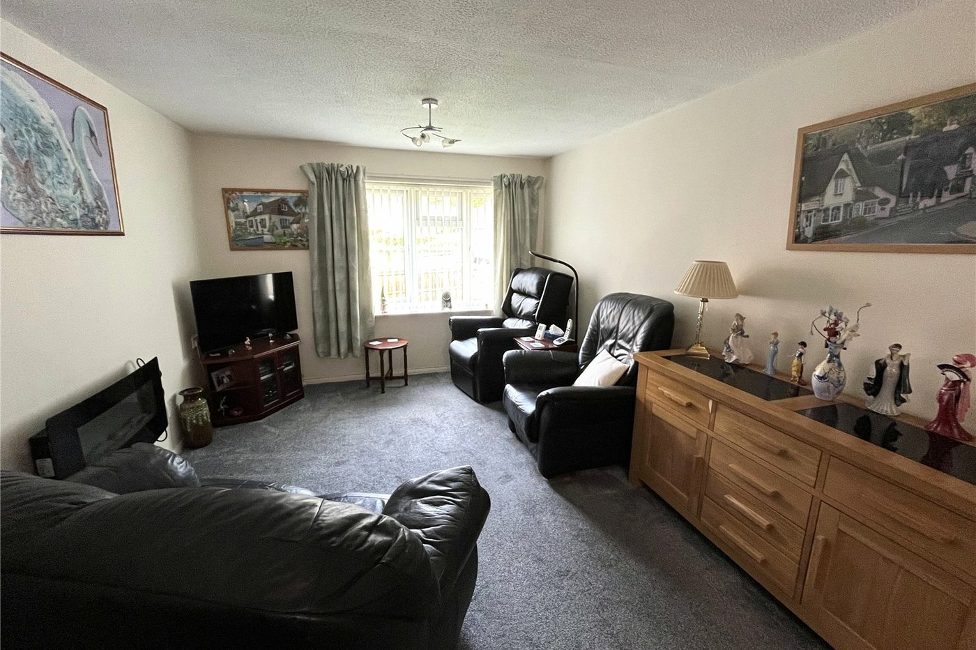 1 bedroom property for sale in Walderslade | Robinson Michael & Jackson