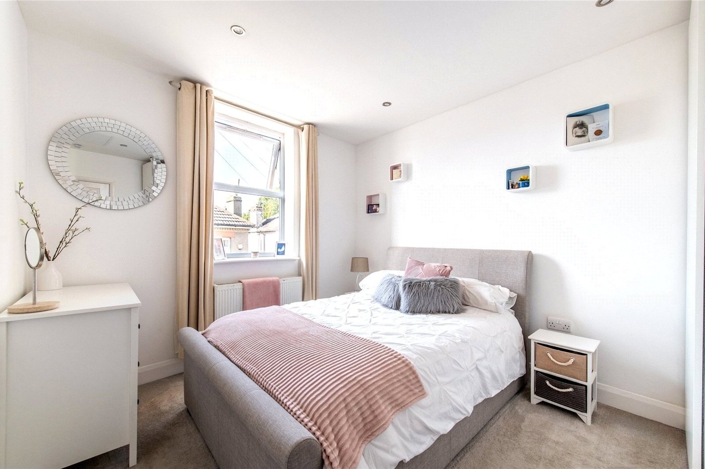 1 bedroom property for sale in Northfleet | Robinson Michael & Jackson