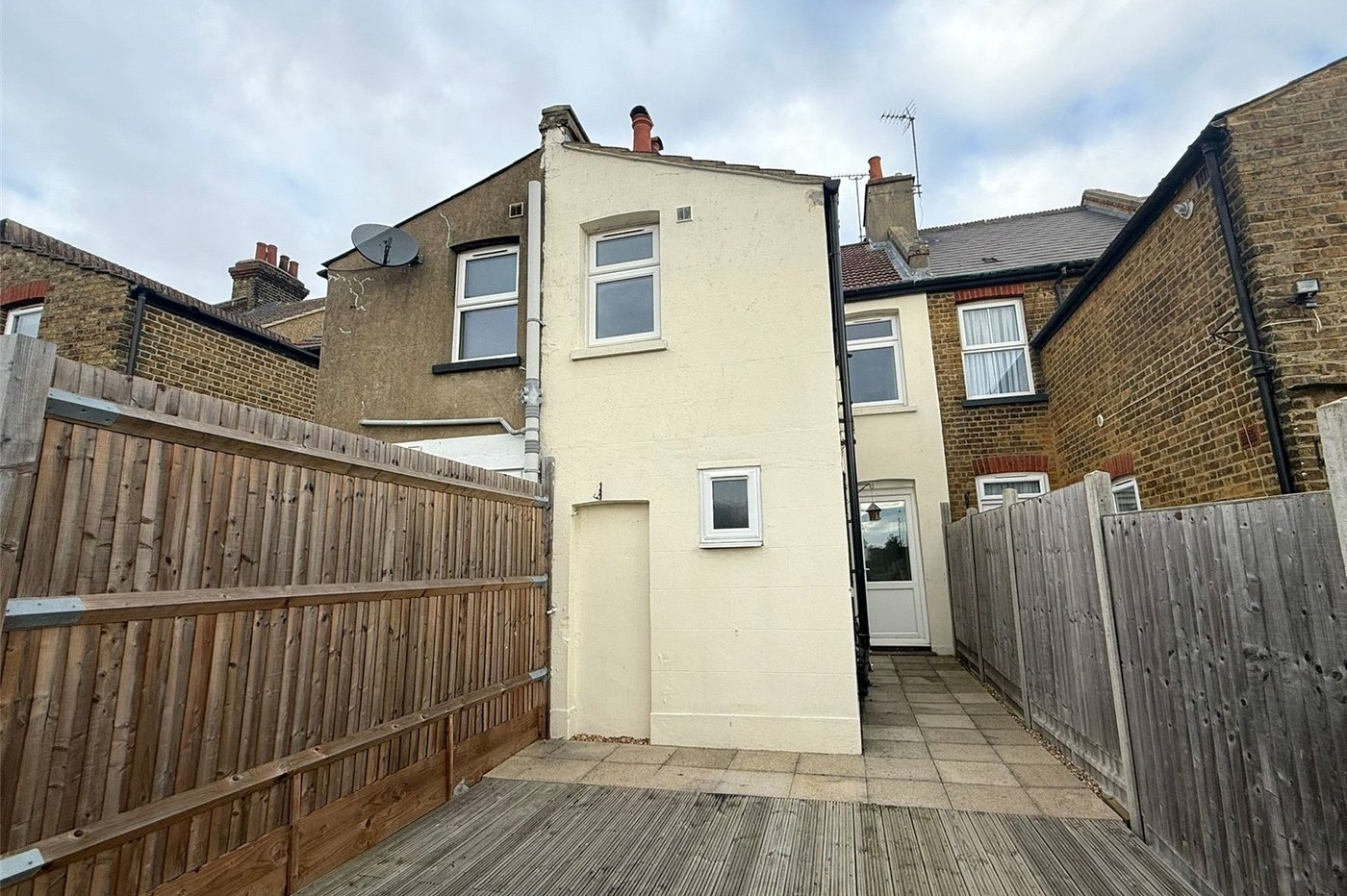 2 bedroom house for sale in Northfleet | Robinson Michael & Jackson