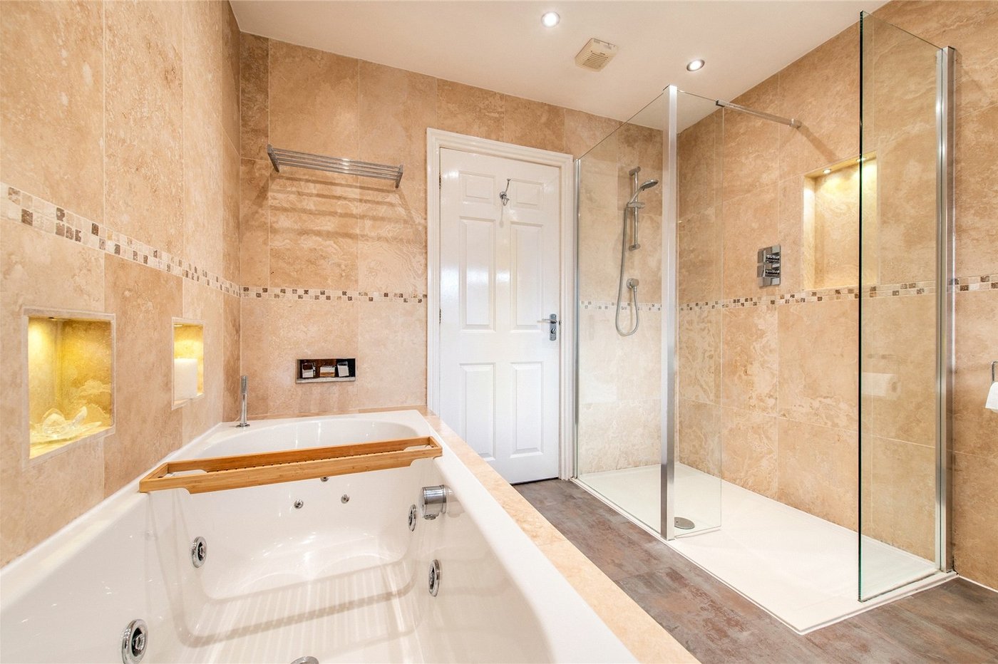 5 bedroom house for sale in Tunstall | Robinson Michael & Jackson