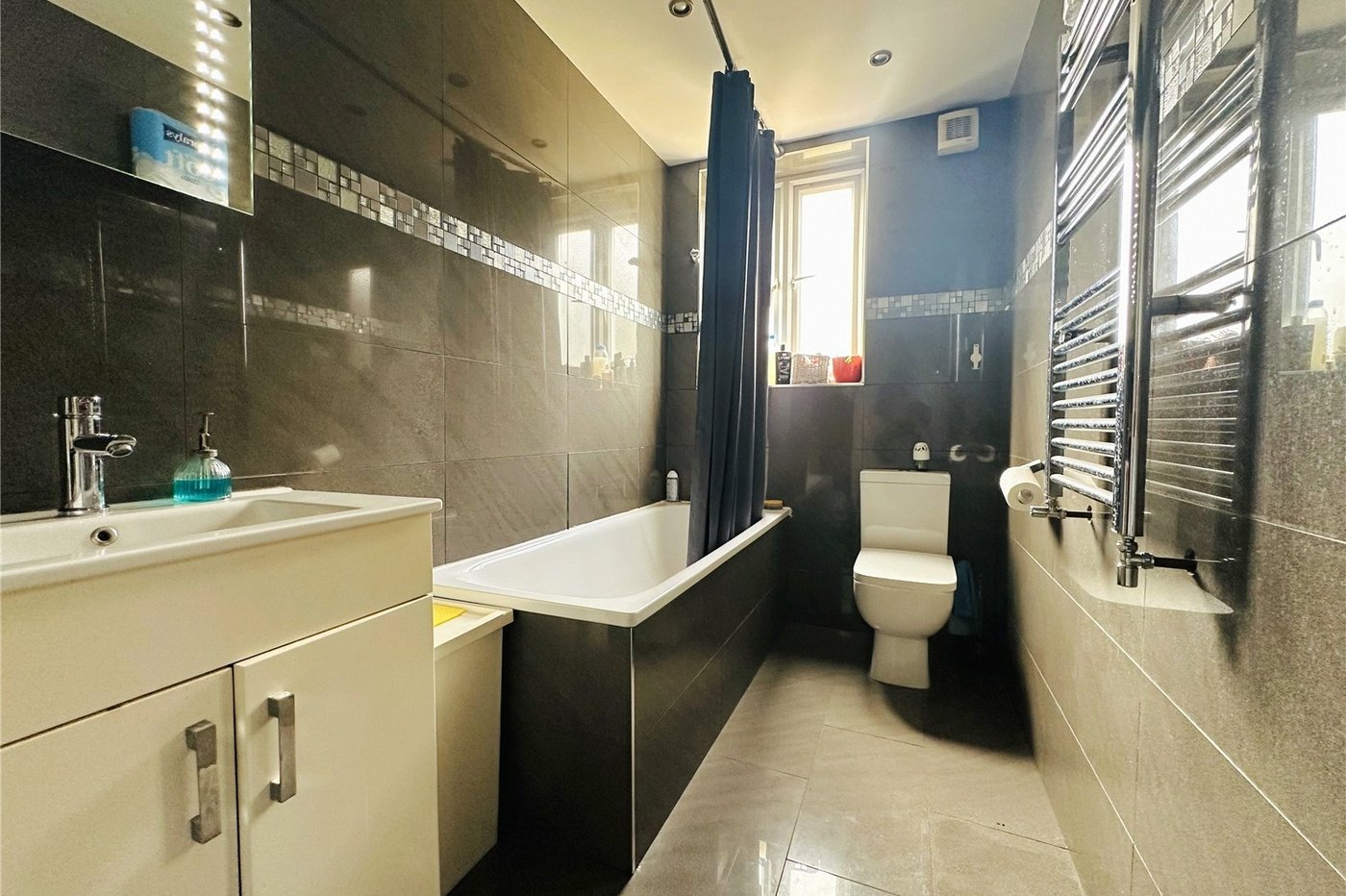 2 bedroom property for sale in Catford | Robinson Jackson