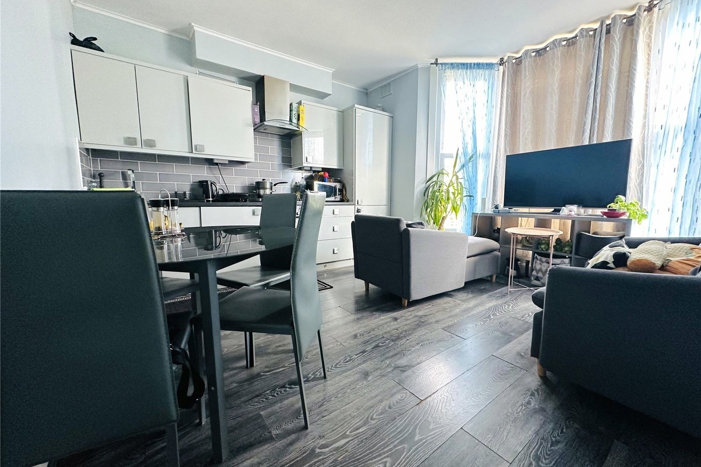 2 bedroom property for sale in Catford | Robinson Jackson