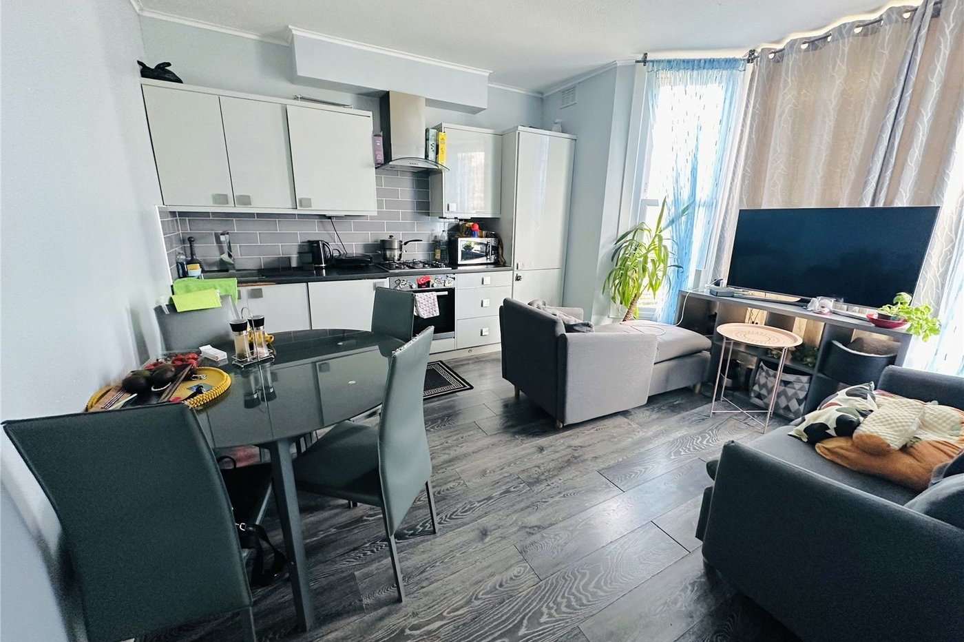 2 bedroom property for sale in Catford | Robinson Jackson