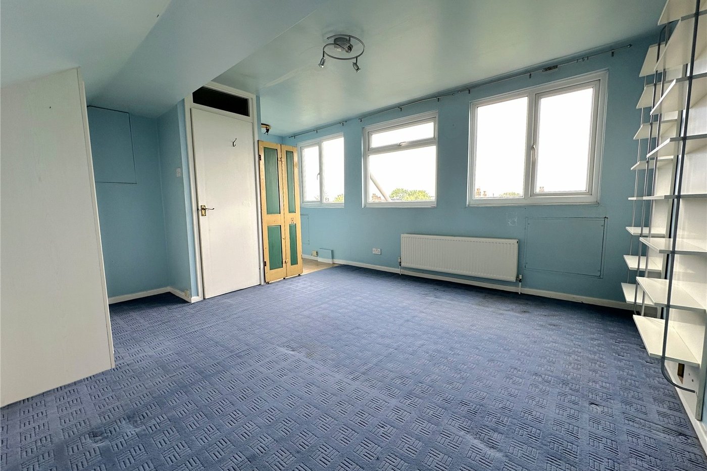 4 bedroom house for sale in London | Robinson Jackson