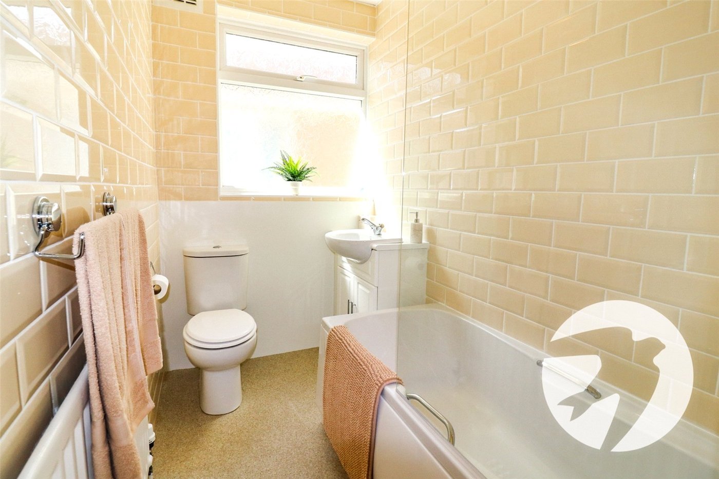 2 bedroom bungalow for sale in Bexleyheath | Robinson Jackson