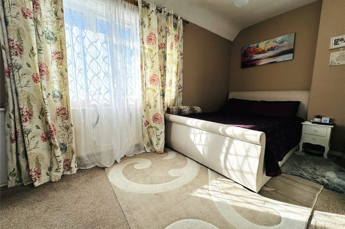 3 bedroom house for sale in Bromley | Robinson Jackson