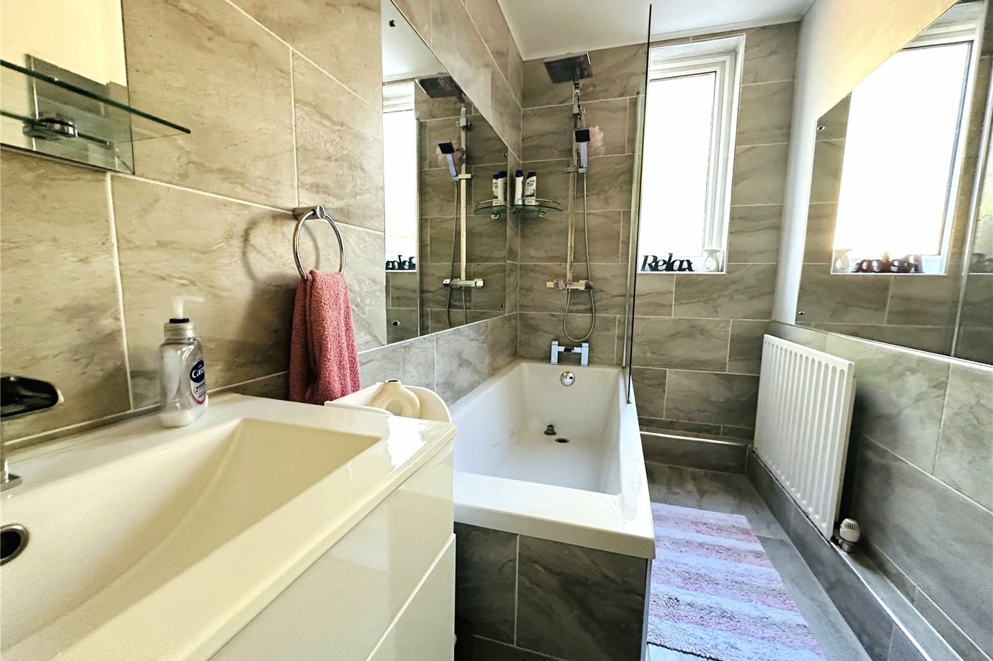 3 bedroom house for sale in Bromley | Robinson Jackson