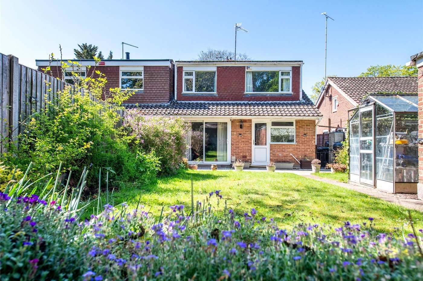 3 bedroom house for sale in Istead Rise | Robinson Michael & Jackson