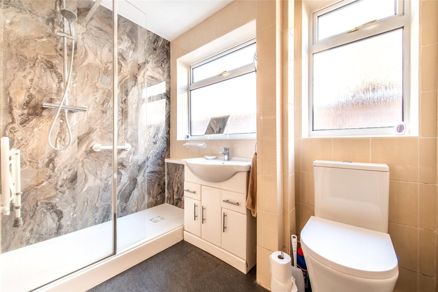 3 bedroom house for sale in Istead Rise | Robinson Michael & Jackson