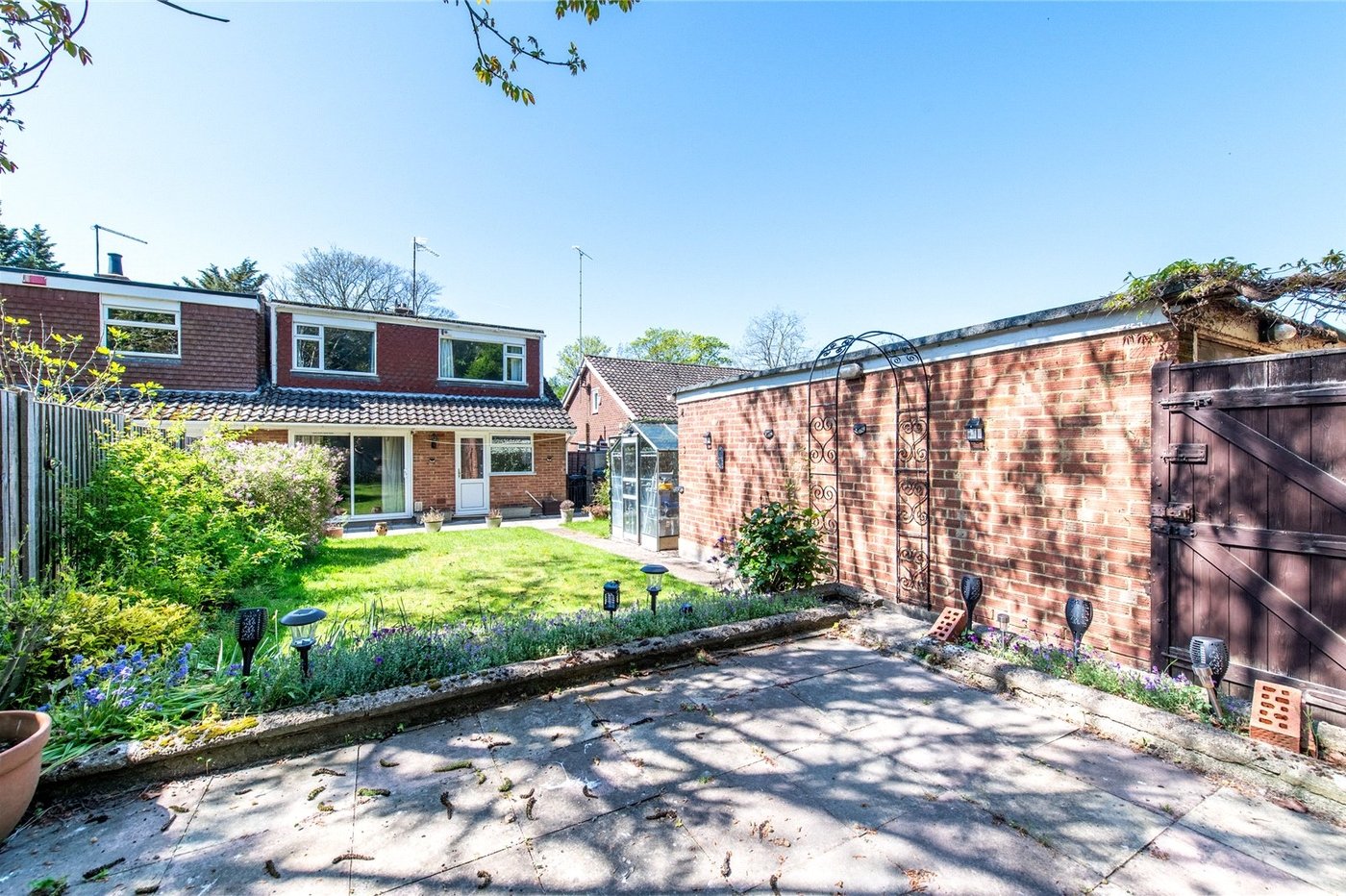 3 bedroom house for sale in Istead Rise | Robinson Michael & Jackson