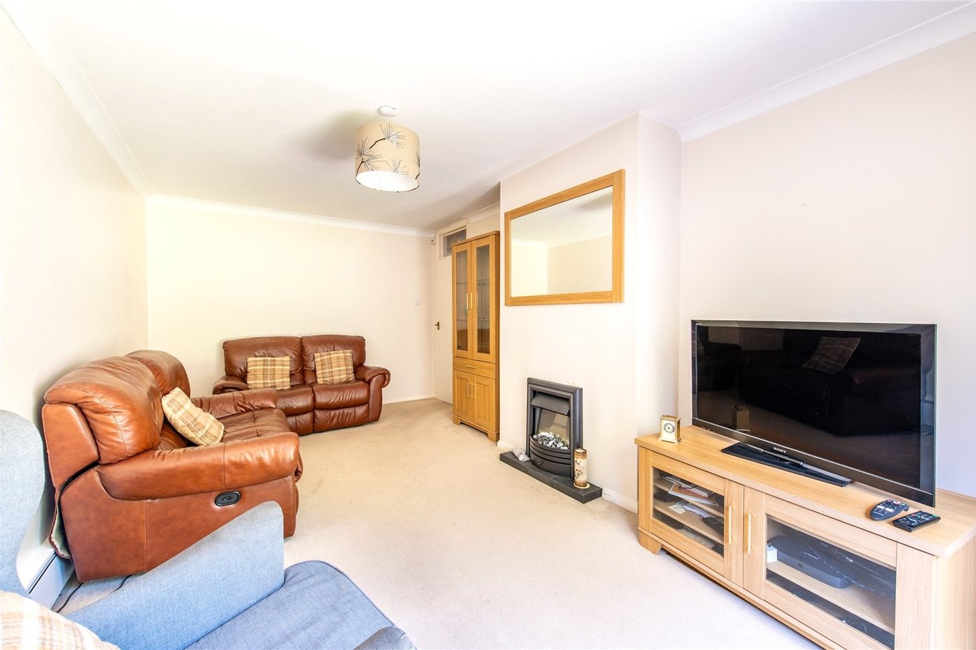 3 bedroom house for sale in Istead Rise | Robinson Michael & Jackson