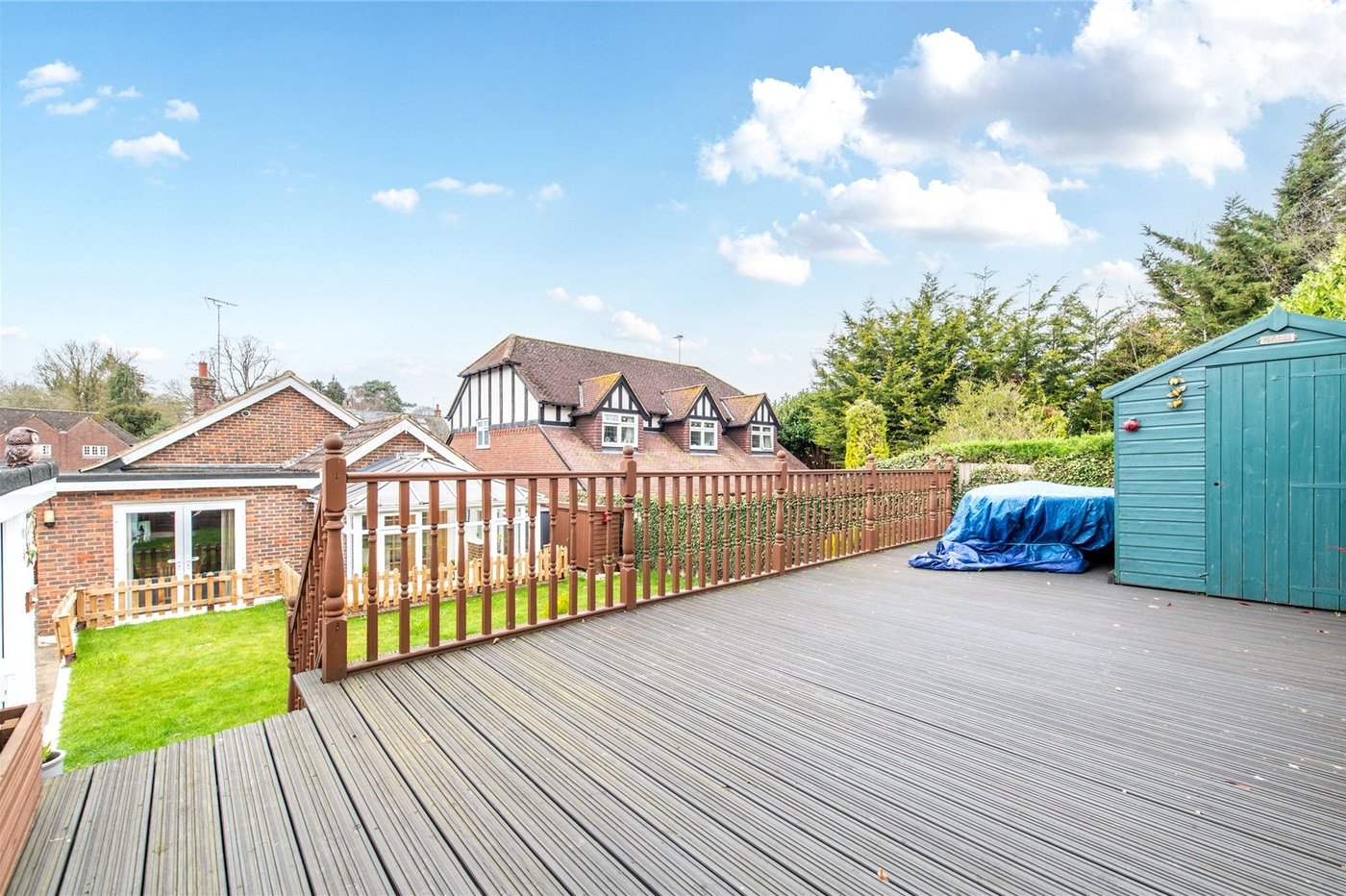 2 bedroom bungalow for sale in Istead Rise | Robinson Michael & Jackson