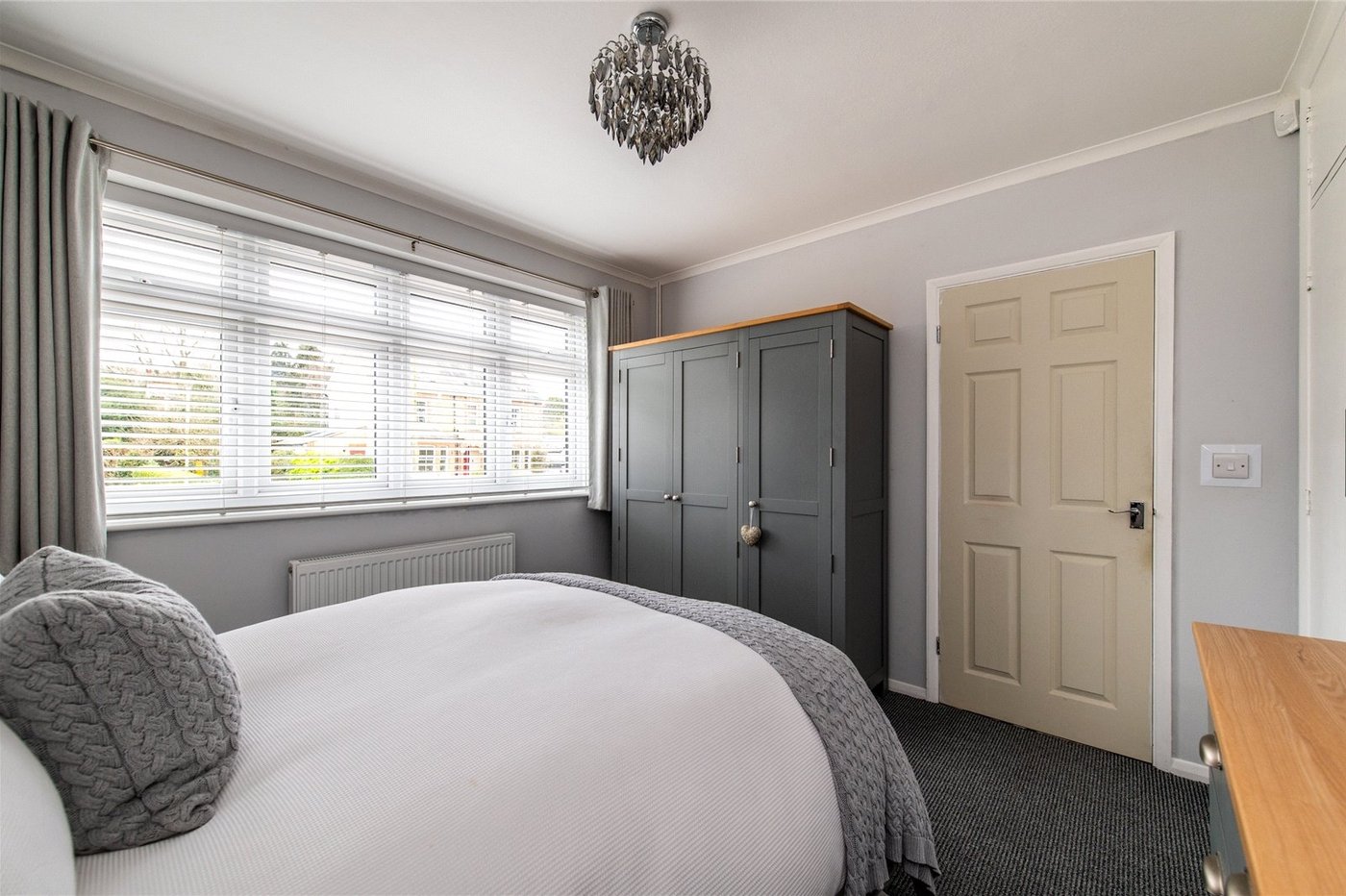 2 bedroom bungalow for sale in Istead Rise | Robinson Michael & Jackson