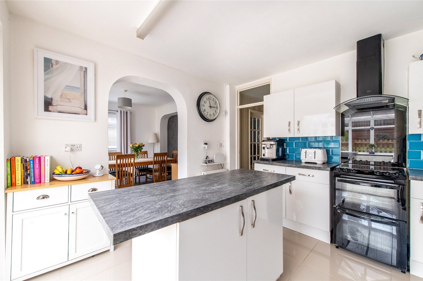 2 bedroom bungalow for sale in Istead Rise | Robinson Michael & Jackson