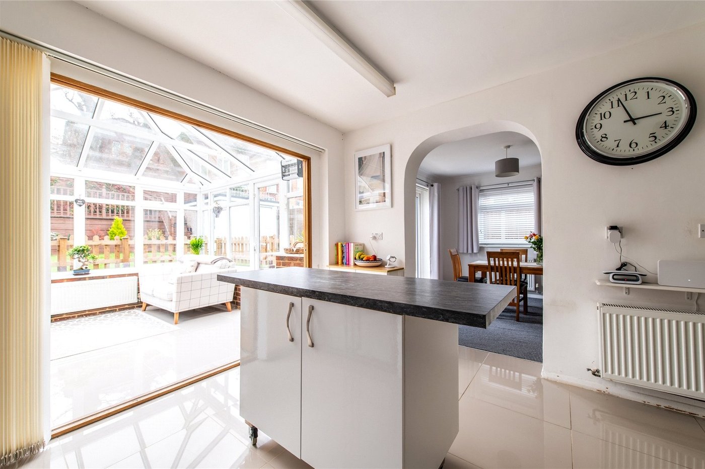 2 bedroom bungalow for sale in Istead Rise | Robinson Michael & Jackson